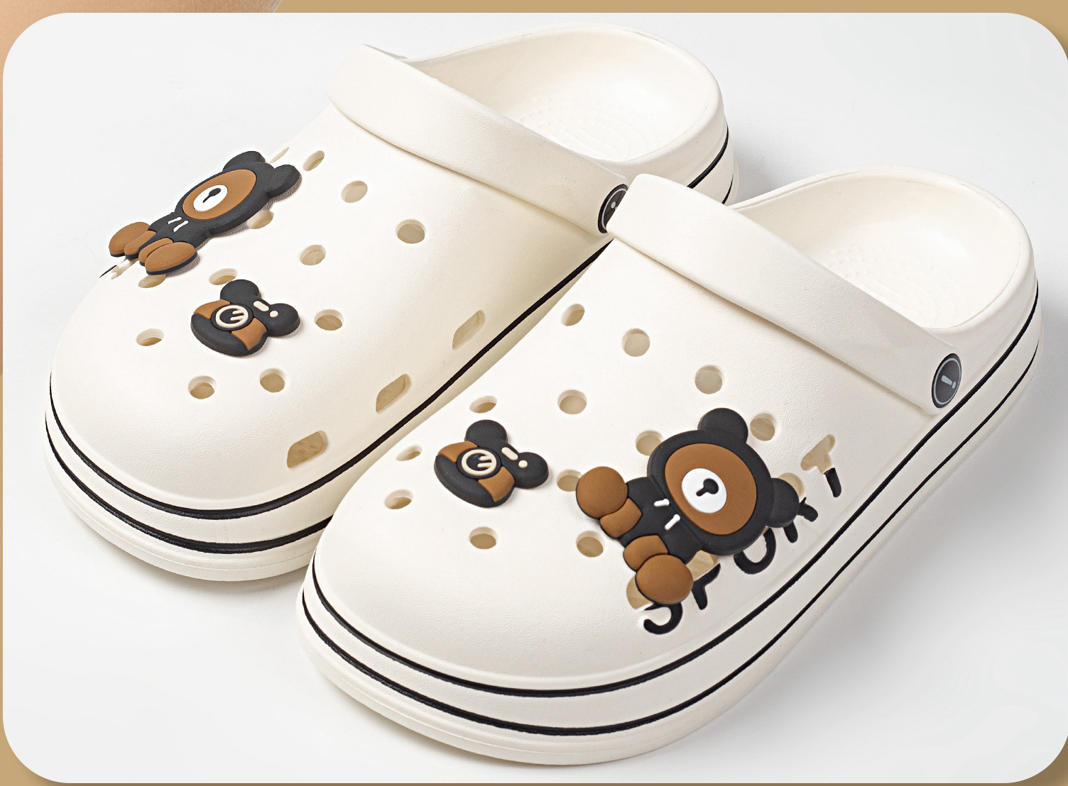 EVA lindos osos de dibujos animados zapatos de agujero cómodos para usar en interiores y exteriores para parejas zapatos de playa viajes deportivos fotos zapatillas frías