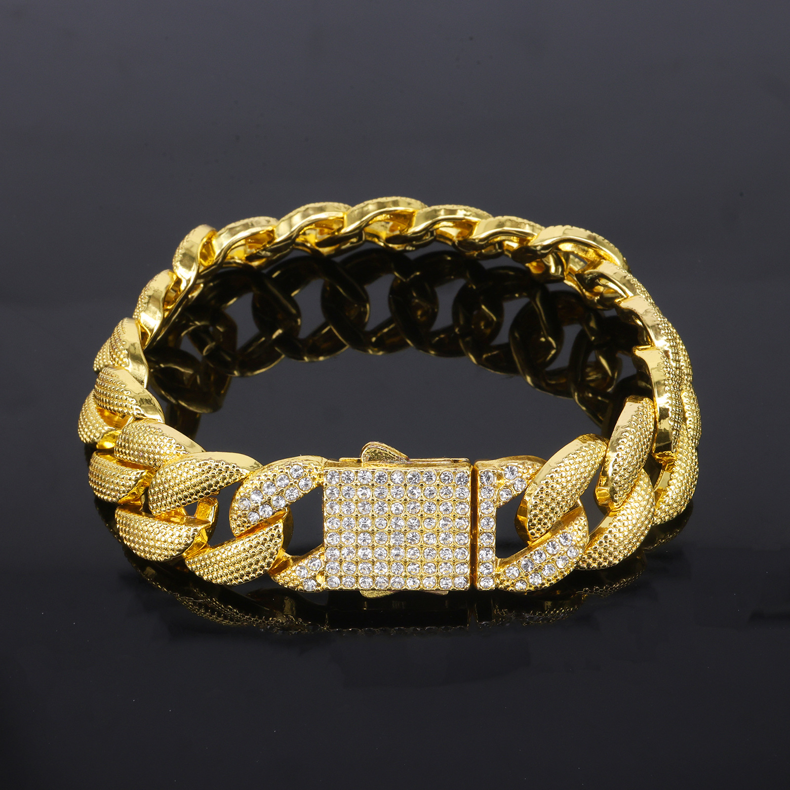 Diamond Encrusted Hip Hop Necklace With Matte Spring Clasp_voghion.com