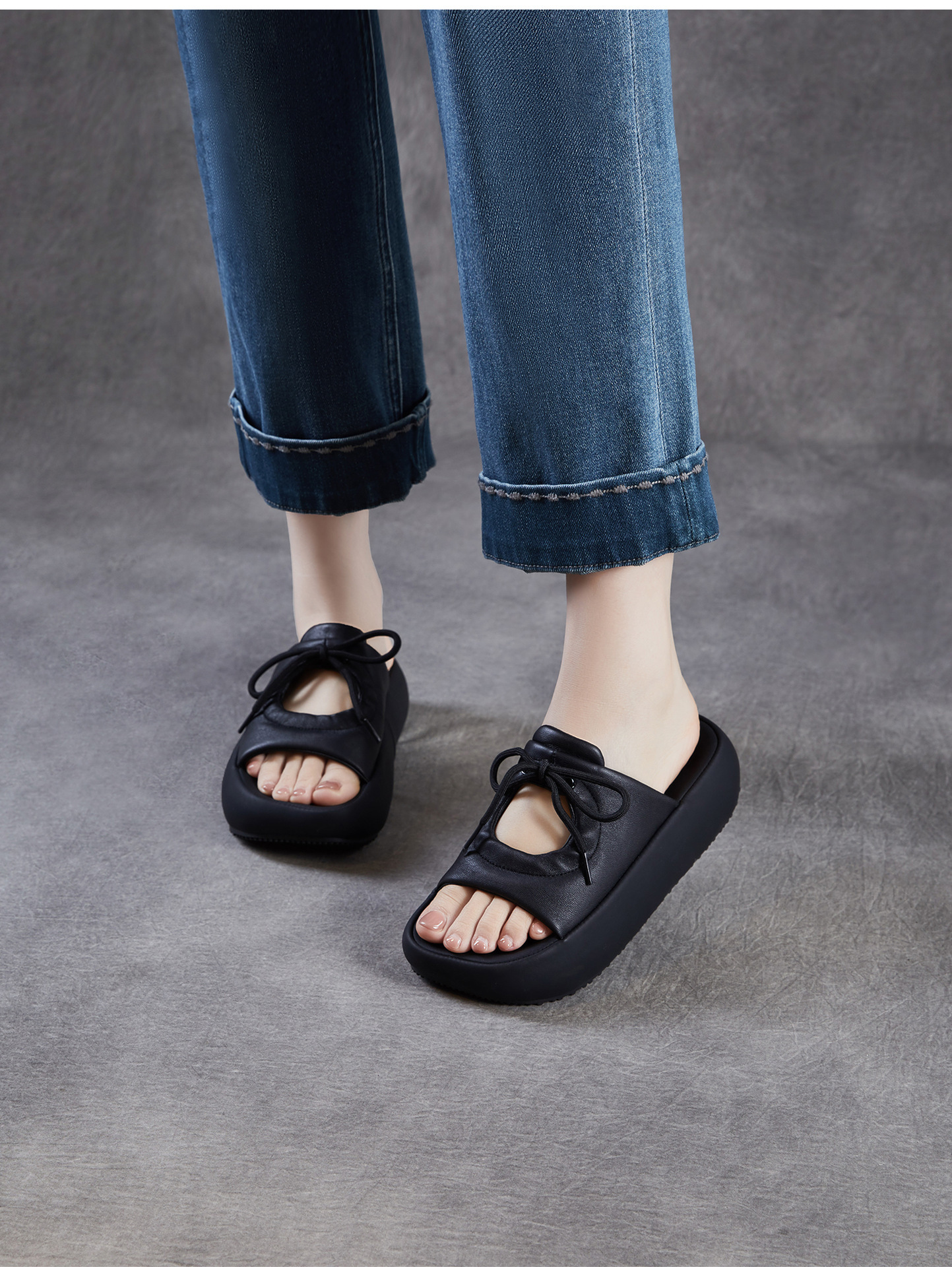 Dép sandal nữ quai chữ V đế dày phong cách Hàn Quốc, buộc dây hở mũi, form bánh mì — màu đen, trắng ngà chi tiết 10