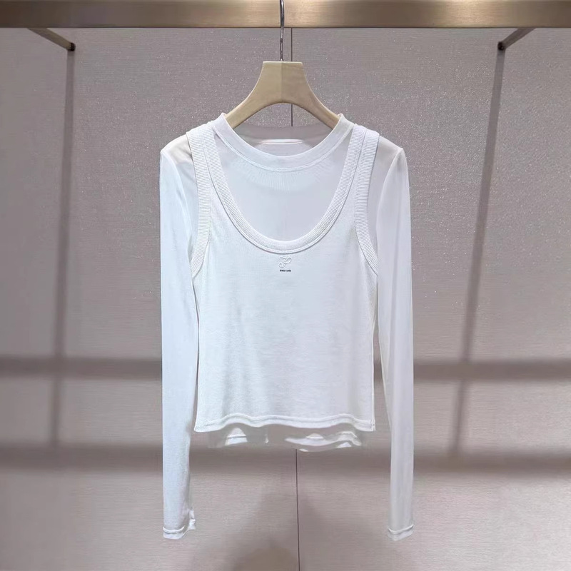 Korean-Style Sweet Fashion Two-Piece Set 2026 Spring Light Luxury Age-Reducing Layered Knit Vest T-Shirt Base Shirt