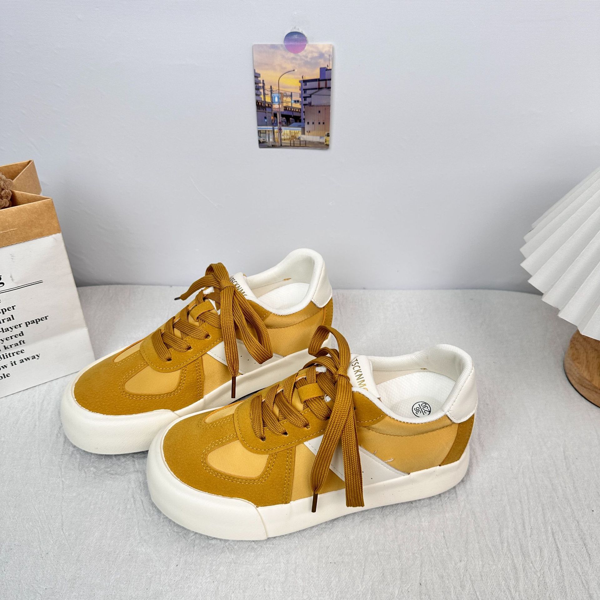 6640 zapatos blancos transpirables de altura interior, zapatillas de deporte casuales para mujer, suela gruesa, zapatos deportivos de primavera y otoño de 2025
