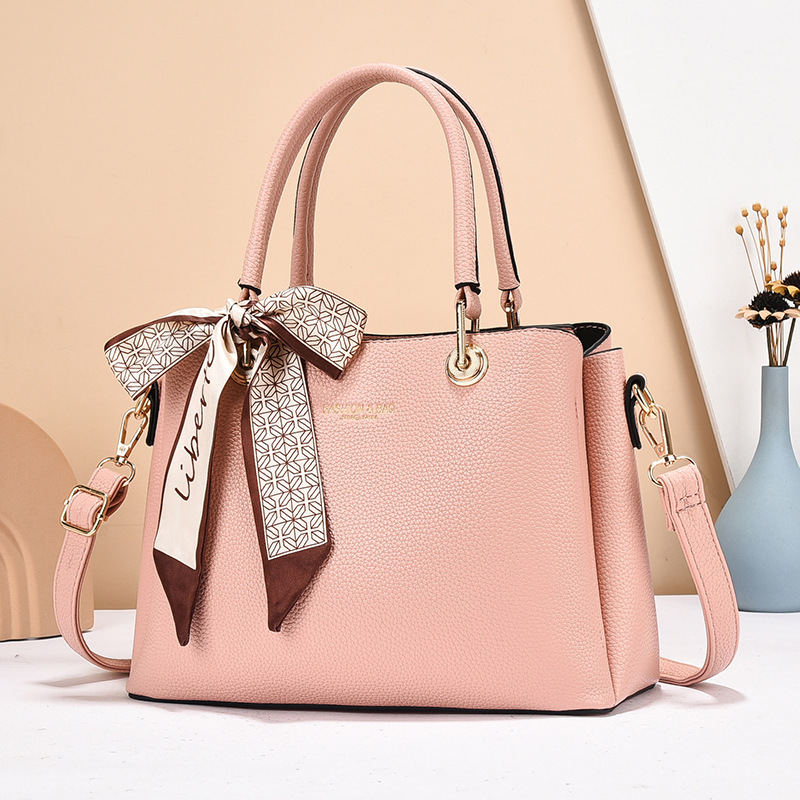 Bolsa de mano bolsas de mediana edad bolsas de mujeres bolsas de hombro bolsas de comercio exterior accesorios bufandas de seda decentes bolsas de fábrica de Taizhou