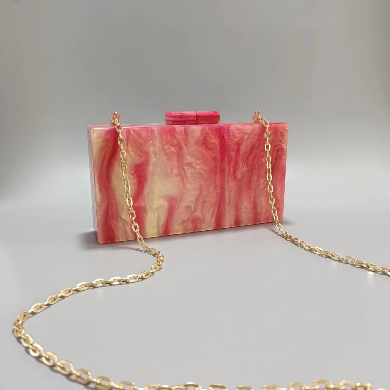 Elegant Women’s Evening Bag With Starry Sky Design And Chain Strap_voghion.com