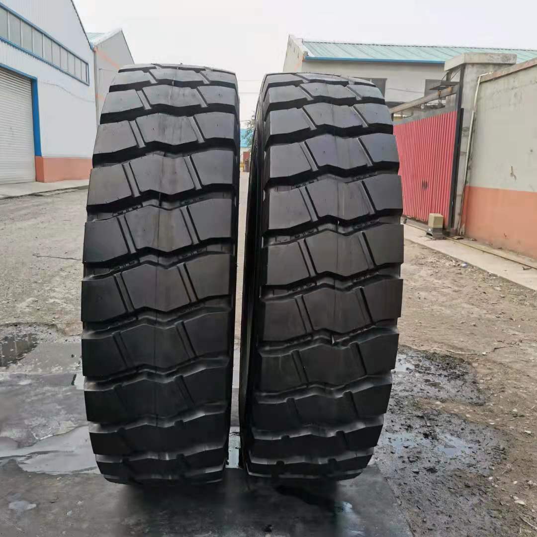 现货供应13.00/14.00/16.00R20-24-25矿山宽体自卸车轮胎 批发