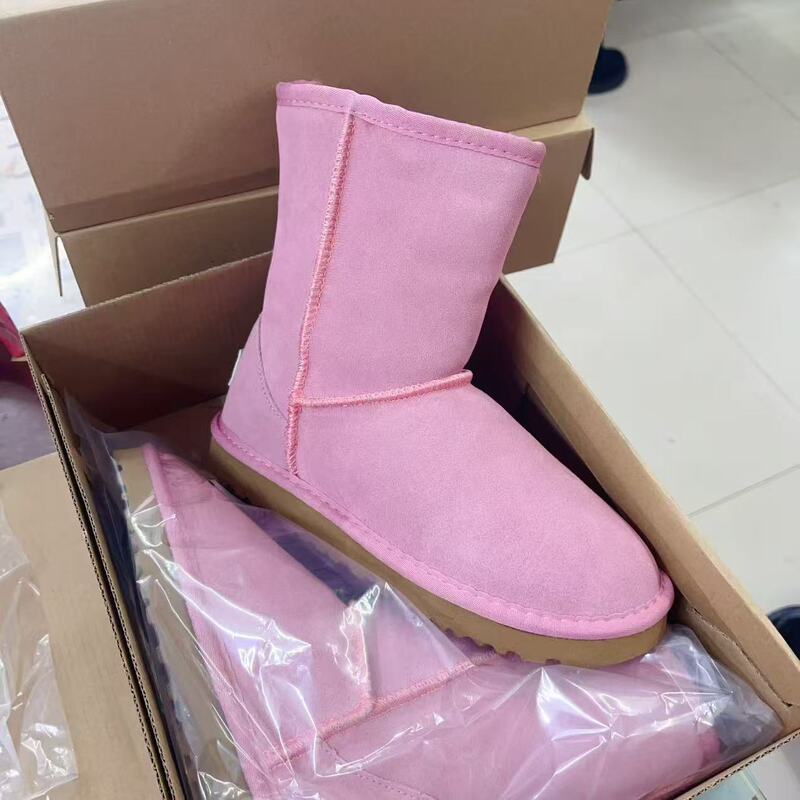 New High-Top Women's Leather Snow Boots with Faux Fur, Winter Long Boots, Fashionable, Warm, Comfortable, Old-Style Cotton Shoes, Cotton Cold-Proof