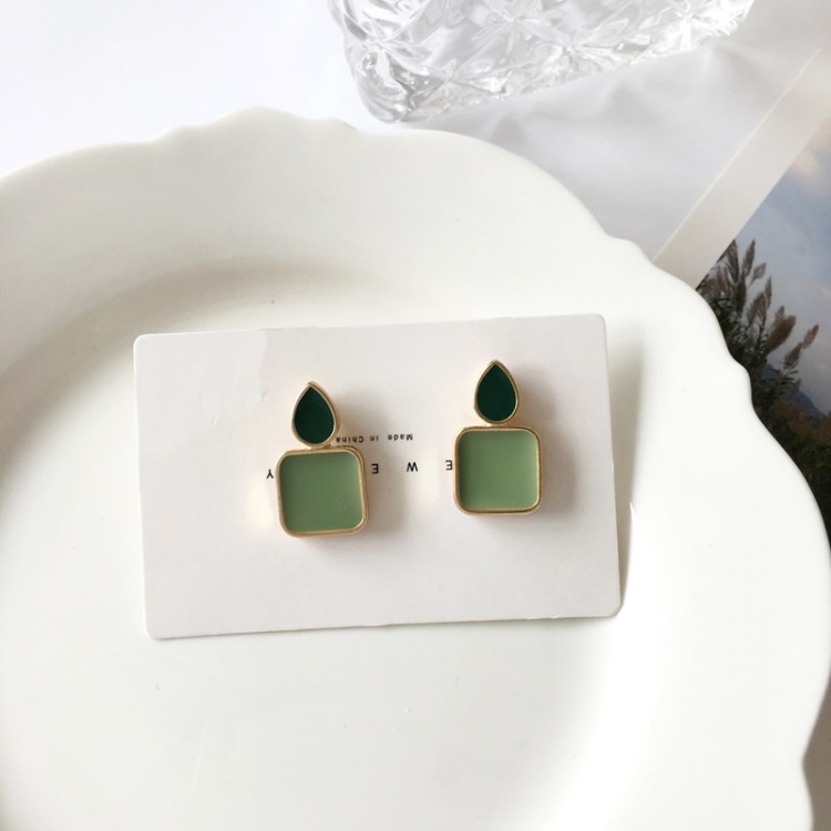 Creative Geometric Small Square Drop Oil Contrast Color Earrings display picture 3