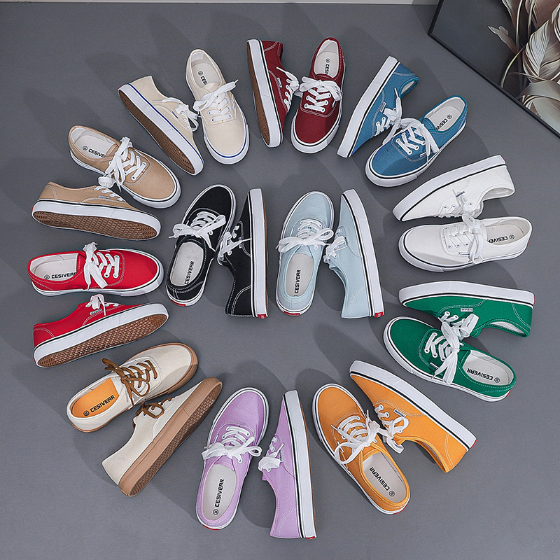 2026 Summer New White Canvas Shoes for Women Trendy Ins Flat-Soled Casual Retro Skate Shoes for Female Students