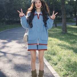 今年流行毛衣套装女新款秋冬氛围感穿搭针织衫上衣短裤两件套
