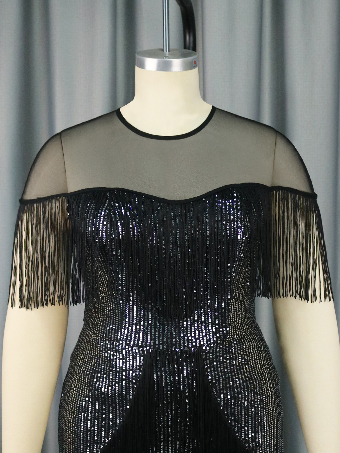 Dameskleding designer pailletten jurk perspectief stiksels kwast feest avondjurk jurken_voghion.com