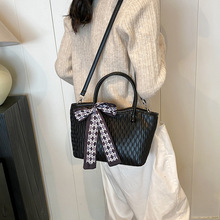 �羳�͹�ˮͰ����Ů2025�¿�r�аٴ�˼yͨ������μ�б��Ů��