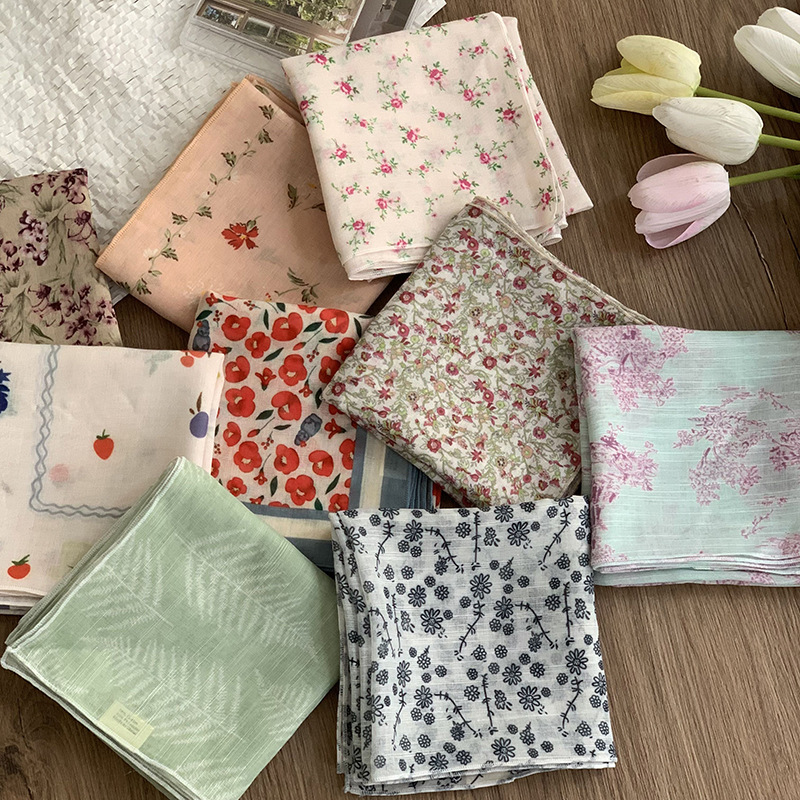 Pañuelo cuadrado pequeño, bufanda de seda, pañuelo floral de moda de verano para mujer, cinturón para el cabello de estilo pastoral, bufanda pequeña de alta calidad, accesorios para el cabello multifuncionales