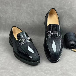 �����~Ƥ��Ь���e�ٴ����_ЬӢ���L2023���¿���ʿ����Ь��ƤЬ