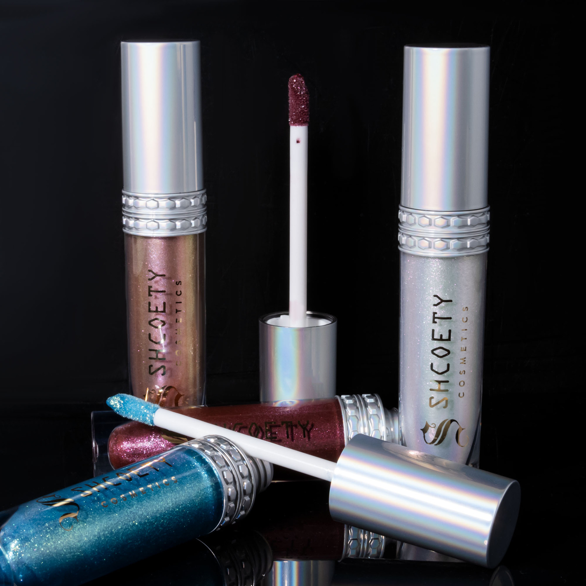 SHCOETY Cross-border Sparkling Polarized Lip Gloss is long-lasting and easy to color, with a dazzling bright lip gloss and a fine pearlescent glow that moisturizes the lips undefined