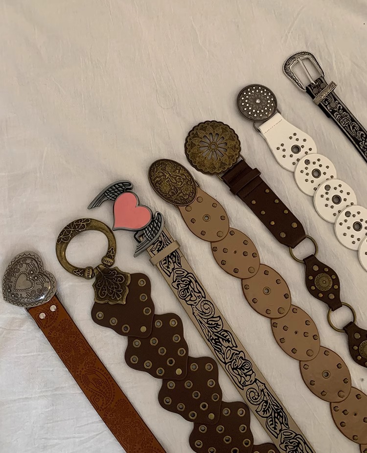 Nouvelle ceinture à rivets pour femmes, édition coréenne, décontractée, cent paires d'accessoires pour jeans, ceinture fine personnalisée haut de gamme punk_voghion.com