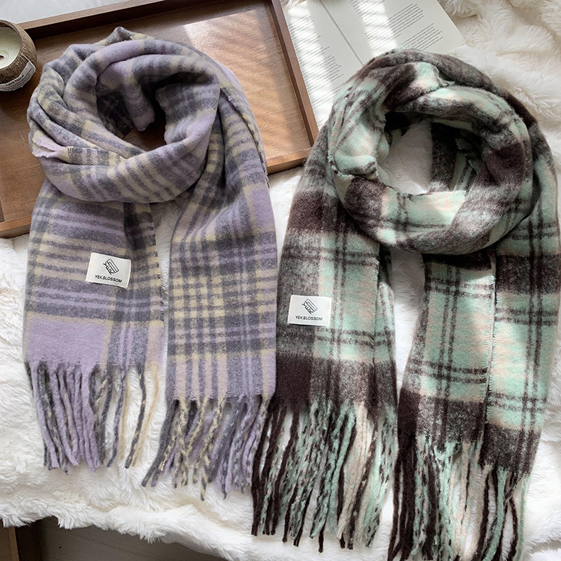 Bufandas para mujeres de alta calidad coreana otoño / invierno 2025 nuevo estilo de imitación de cachemira cuadricada escuela de estilo de suela bufandas cálidas