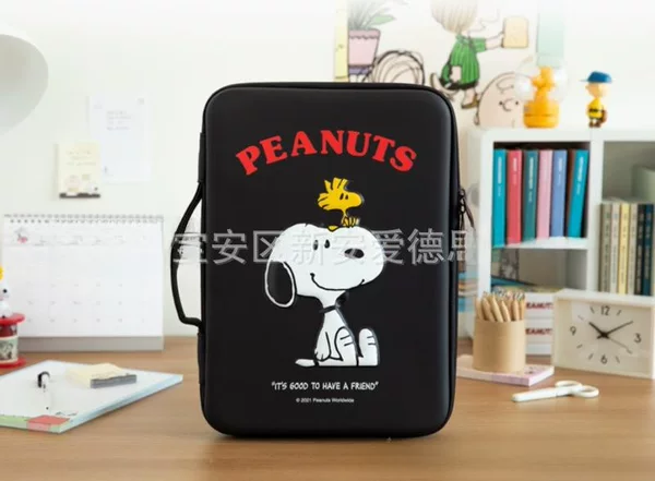Snoopy Hard Shell 11 Inch Tablet Computer Bag Protective Case Portable Anti-collision Computer Bag