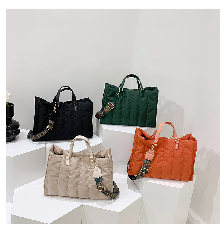 1277g Weight Polyester Lining Material Women's Medium Nylon Solid Color Streetwear Zipper Tote Bag