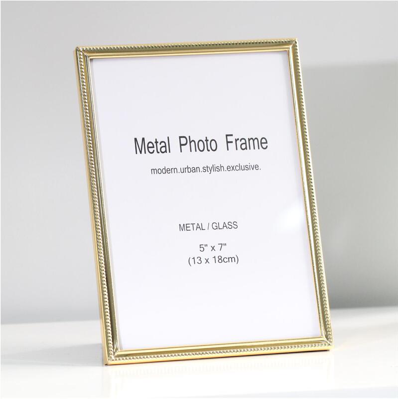Nordic simple narrow edge, cost-effective gold and silver metal photo frame frame photo frame 6 inch 7 inch 8 inch 10 inch and so on
