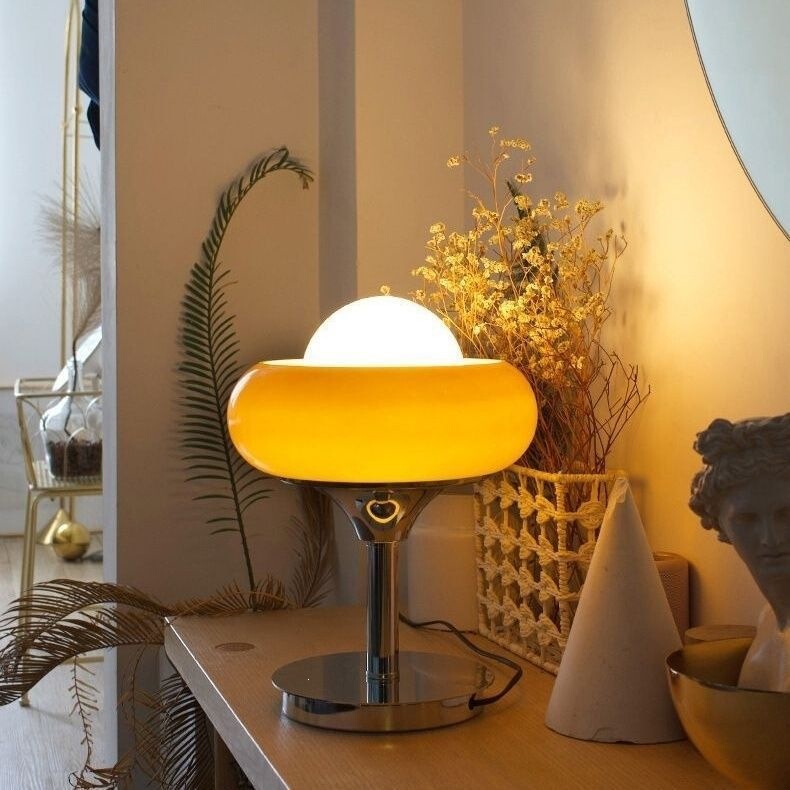 Living Room Floor Lamp, Bedroom High-End Mushroom Lamp, Bauhaus Vintage Egg Tart Lamp, Ins Retro Glass Internet Celebrity Table Lamp