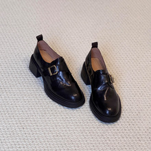 ��Ƥ~ͨ�ں�ט���ЬŮ�ָ�һ�_�Ÿ߸���Ь�͹ňA�^Ӣ���LСƤЬ