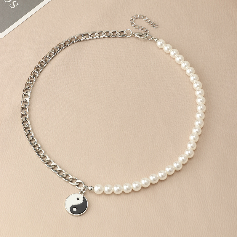 Fashion Geometric Tai Chi Gossip Pearl Necklace display picture 4