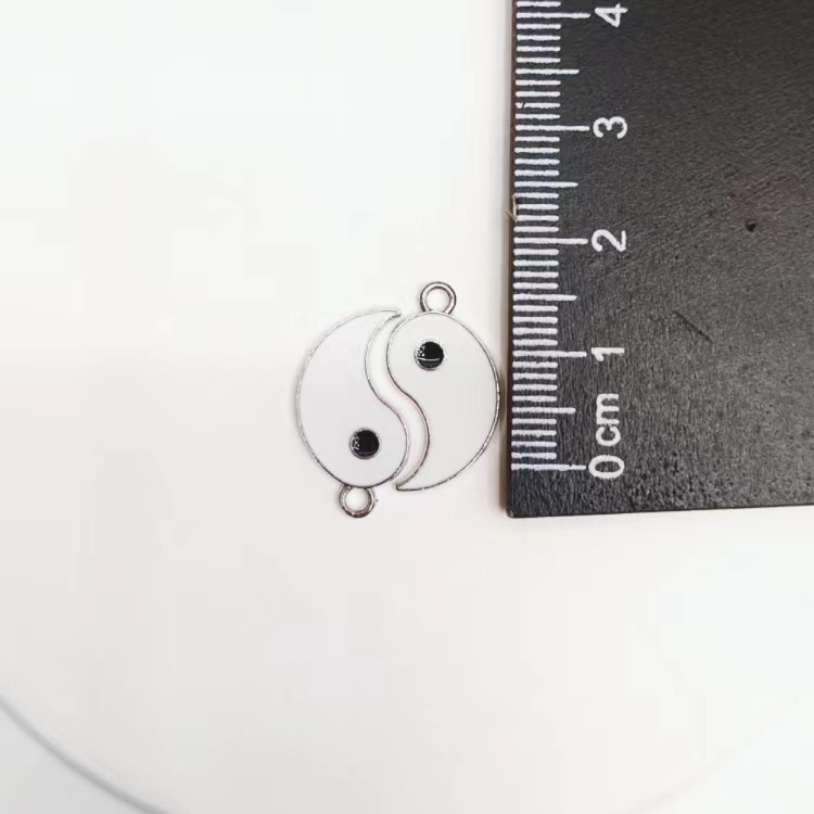 70g Weight Pendant Jewelry Making Type DIY Jewelry Accessories Classification 20 PCS/Package Quantity Alloy Material Tai Chi, Heart Shape Pattern Enamel Design Simple Style Style 20 PCS/Package Alloy Tai Chi Heart Shape Pendant 无