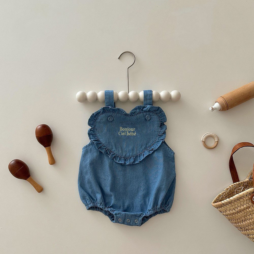 Estilo coreano recién nacido de los hombres y las mujeres de algodón bordado Denim mameluco ins niños de primavera y verano todo-juego suspender romper moda