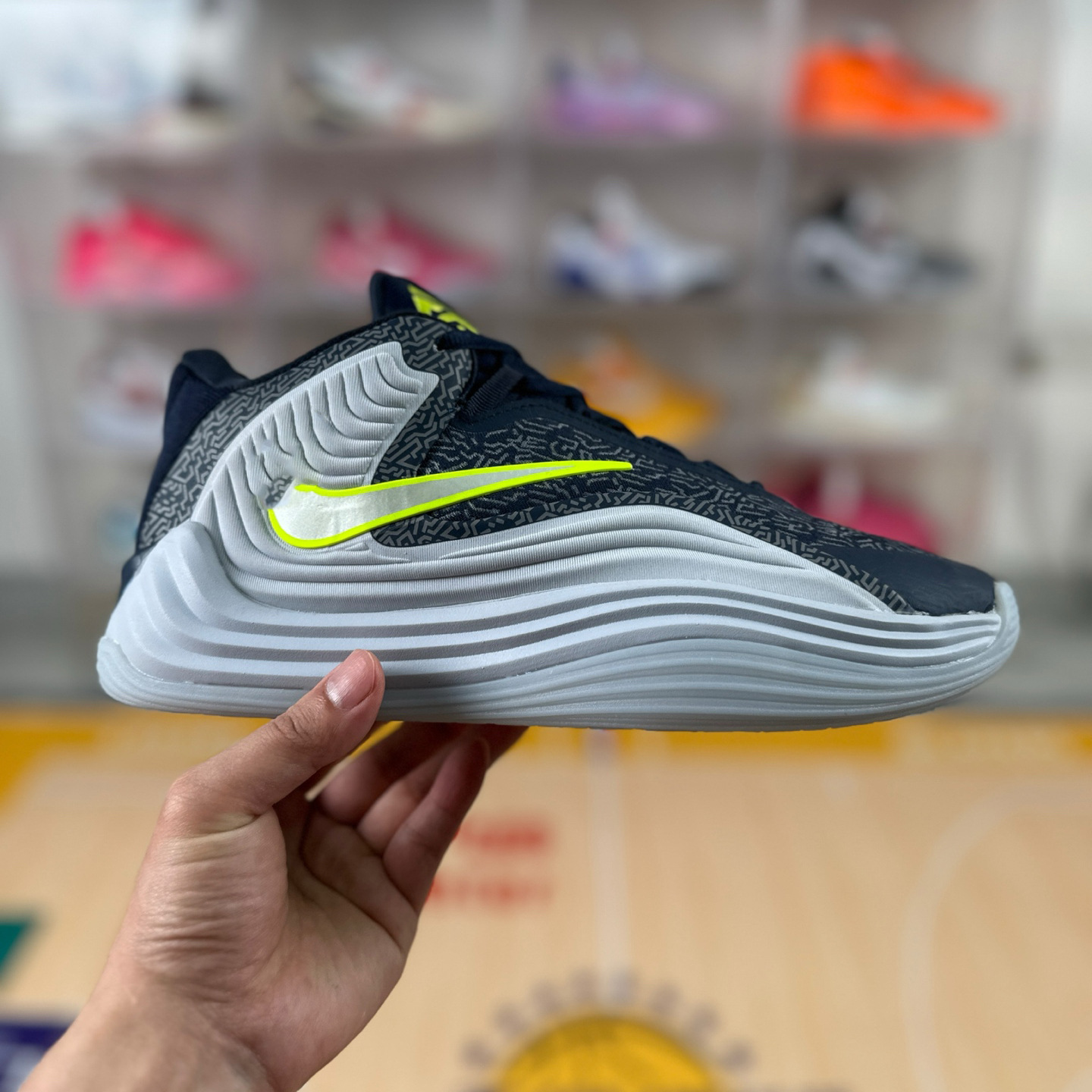 Zapatillas de Baloncesto para Entrenamiento Freak 7 de Cuero y Caucho Transpirables Antitorsión