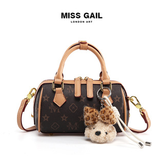 miss gail�ٴ������С������С�����ӡ����ʿ�Dб��μ�Ů��