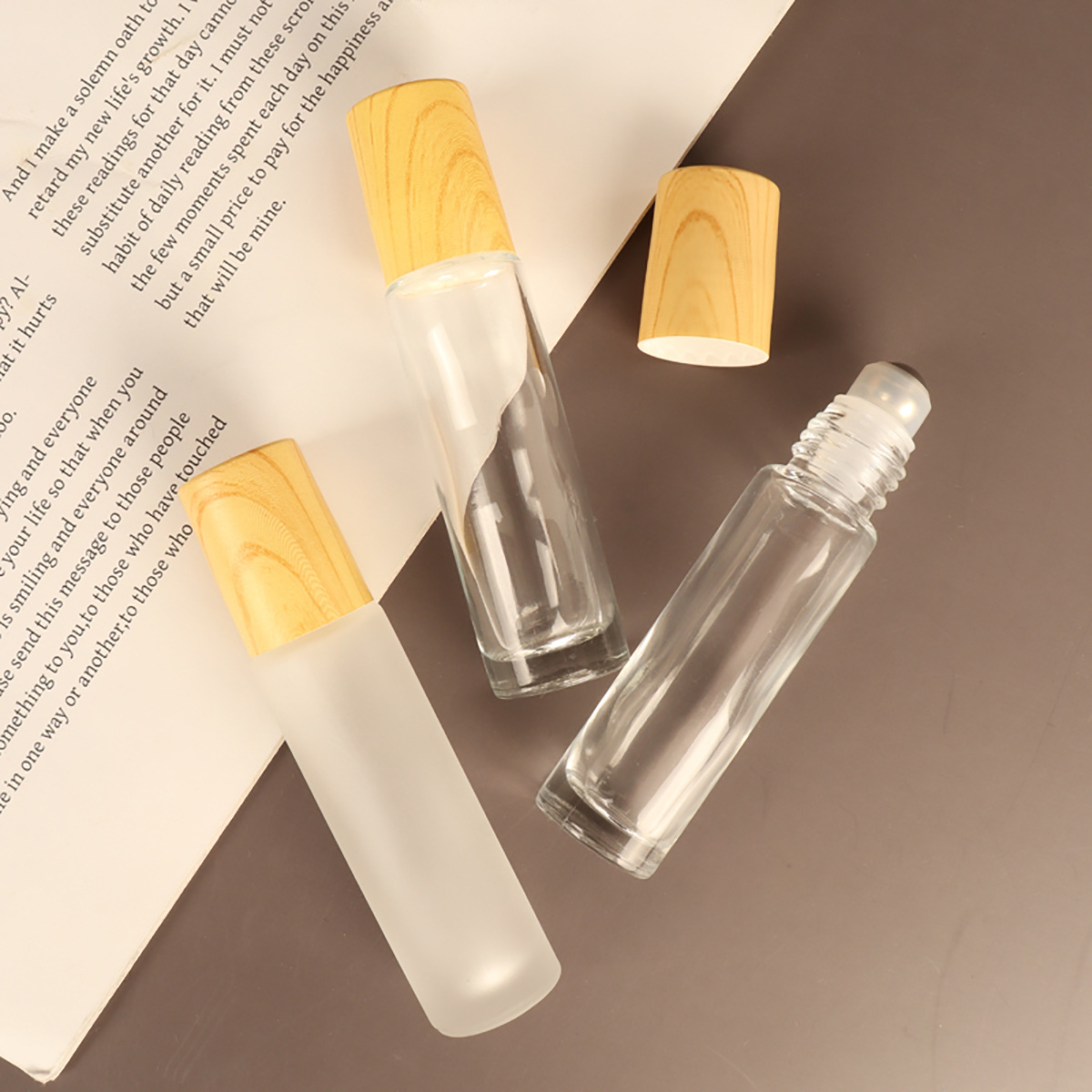 10ml木纹盖蒙砂玻璃滚珠瓶蒙砂香水精油分装瓶高档按摩走珠瓶便携