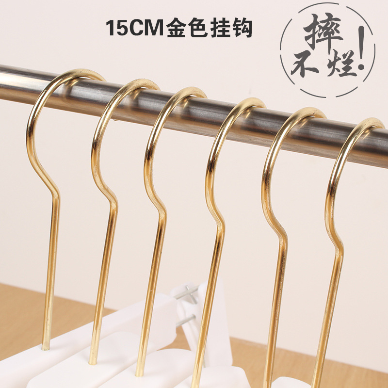 広い肩のプラスチックのハンガーの無痕の服の店の服のハンガーの卸売りの滑り止めの服は服のウェディングドレスのスーツのハンガーを支えます。|undefined