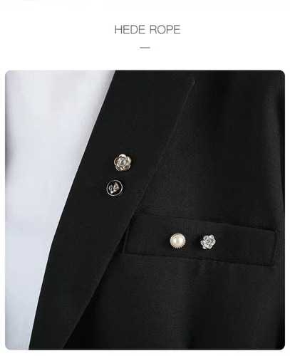 Love brooch, high-end niche pearl ins, exquisite personality, no-sew anti-exposure buckle metal brooch buckle jewelry