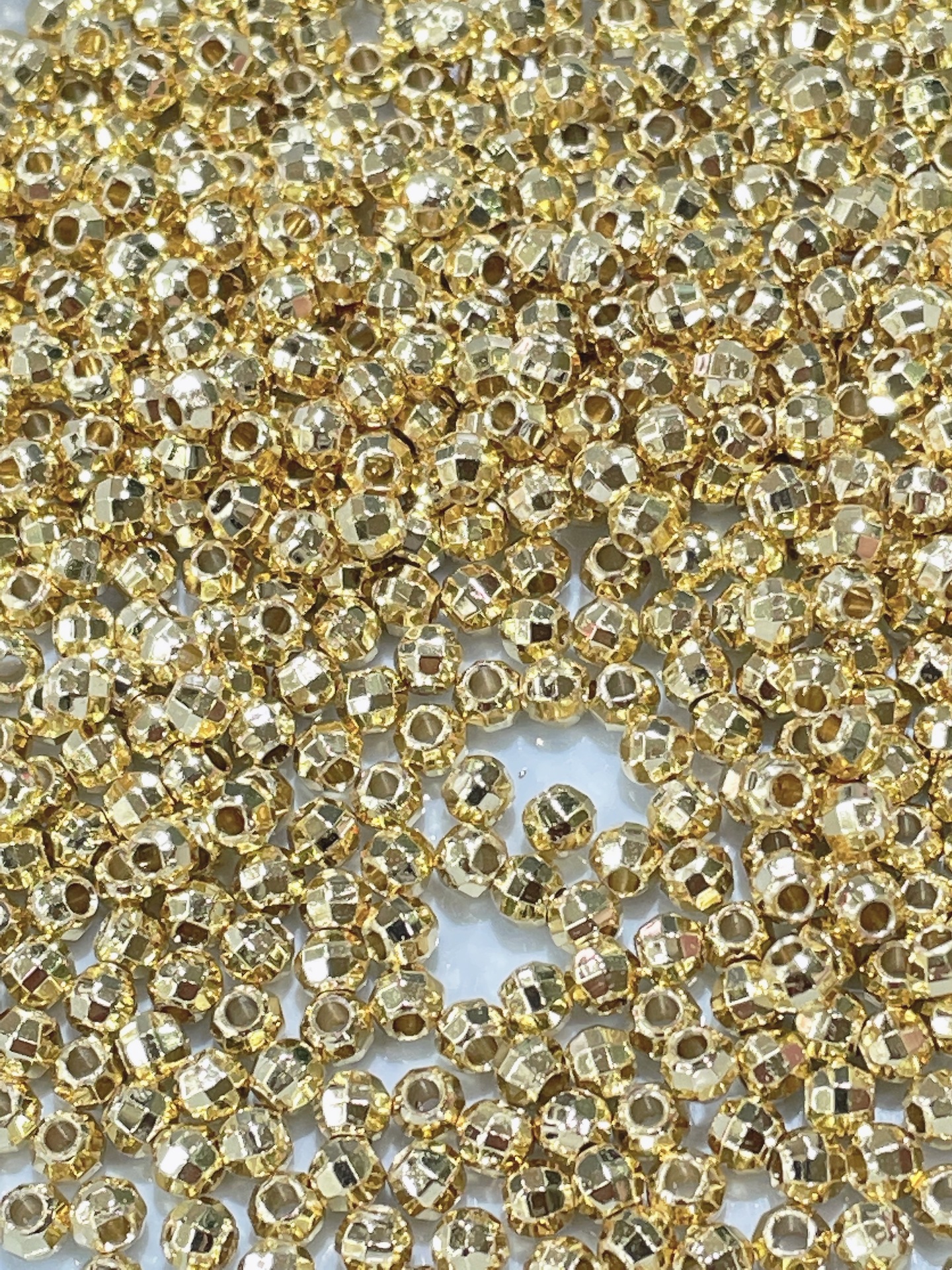 100 PCS/Package Diameter 3mm Diameter 4mm Diameter 5mm Hole 1~1.9mm Hole 2~2.9mm Copper Laser Bead Beads display picture 5