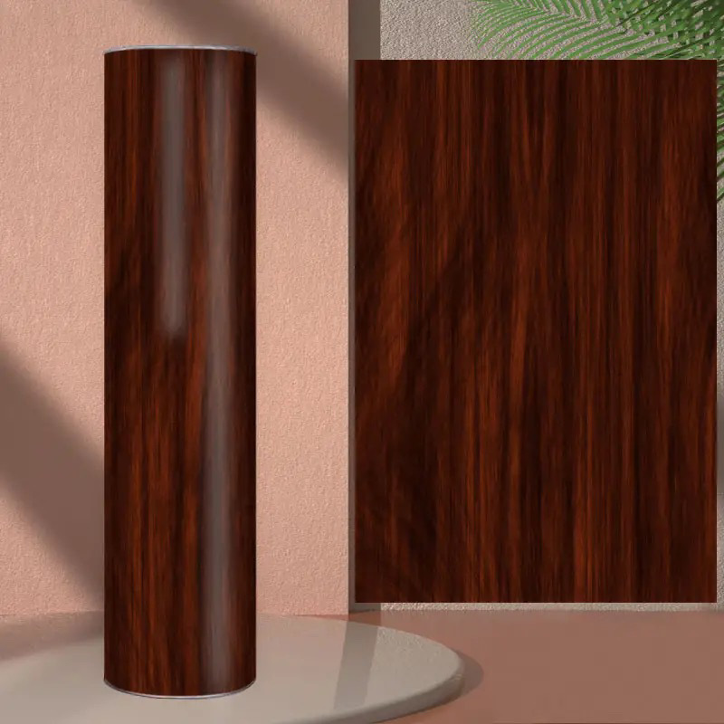 짙은 검은 호두