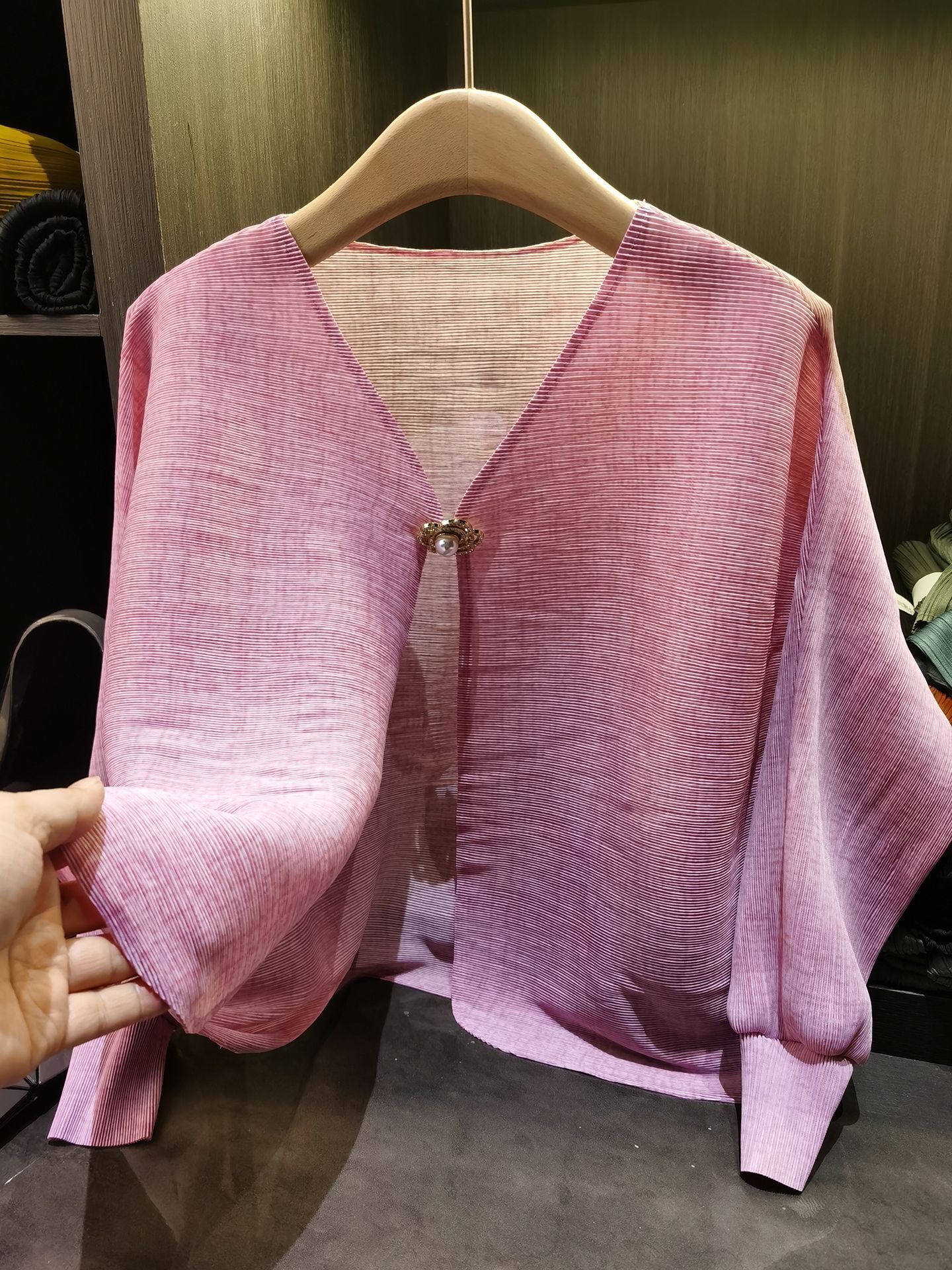 Áo khoác dáng rộng nữ tay lỡ cổ tròn chất liệu cotton thoáng mát — Màu hồng, màu xám, màu mơ