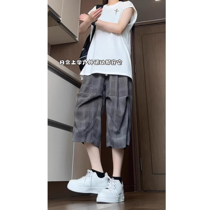 New Chinese Style National Pattern Ice Silk Quick-Dry Sports Shorts for Men with a Design Sense, Pleated Loose Wide-Leg Cropped Pants for Summer