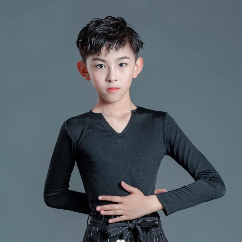 Black v-neck long-sleeved top