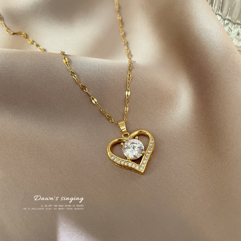 Collier chaîne cœur en acier titane cadeau minimaliste femme_voghion.com
