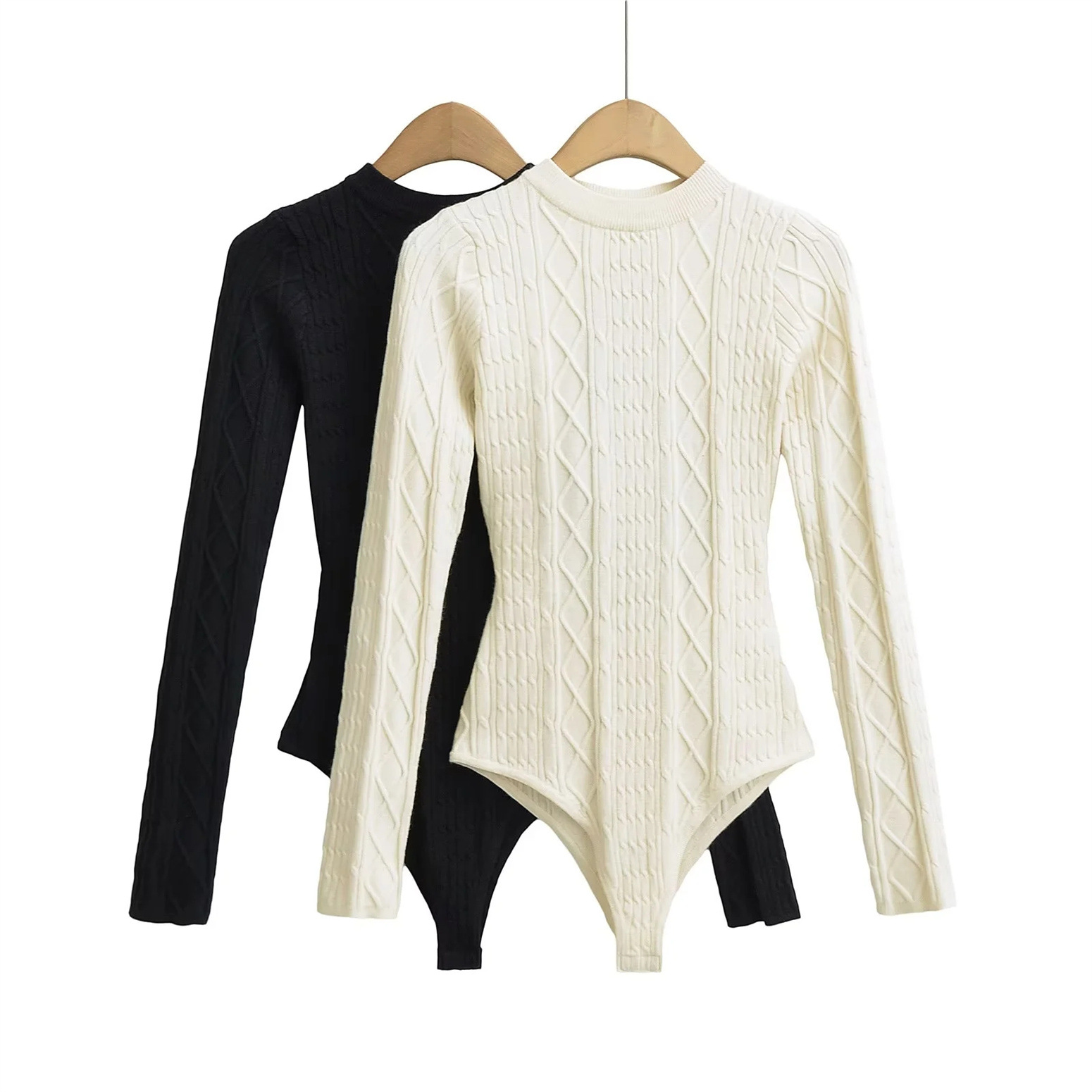 Elegant and Mature Style Round Neck Backless Long-Sleeved Knitted Jumpsuit for Women to Wear in Autum with a Design Waist-Cinching Cable Sweater