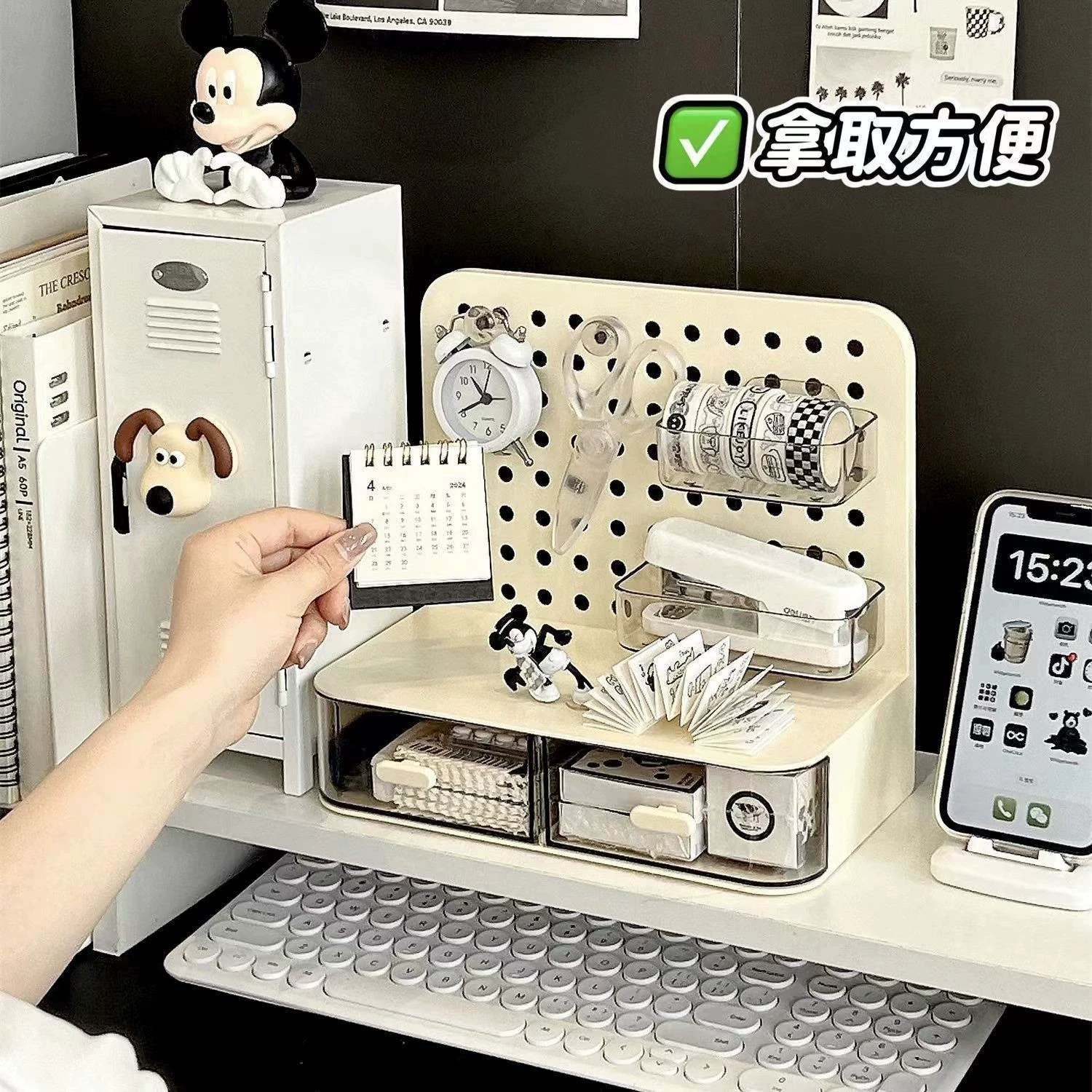 Столешница с отверстием для панели без перфорации