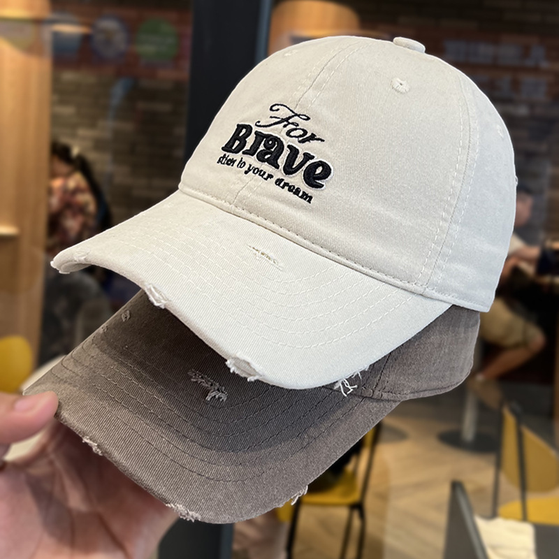Coreano retro hacer viejos agujeros estereoscópicos bordados letras sombrero de béisbol mujer primavera y otoño calles generales sombrero de lengua de pato moda