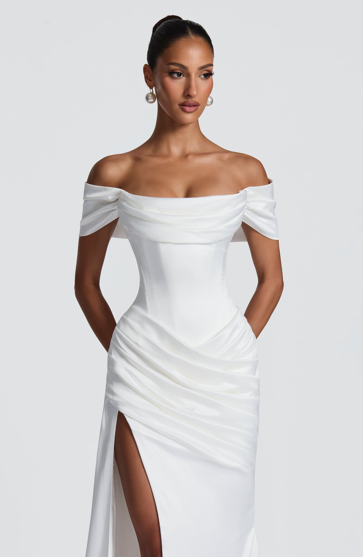 Buy Women's Clothing Online | Buy Trending Dresses for Women