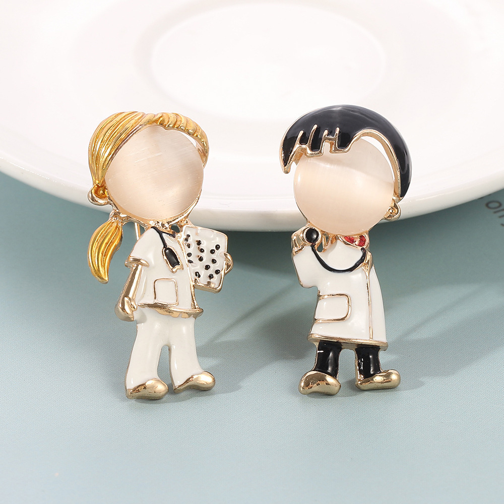 Europeo y americano joyería serie médica metal esmalte broche estetoscopio ECG masculino y femenino doctor enfermera insignia