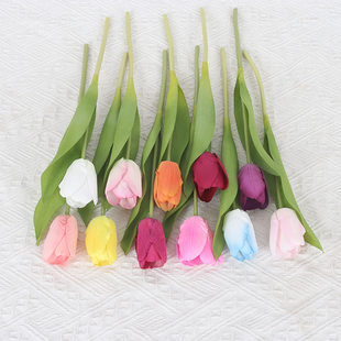 Cross-border best-selling moisturizing tulip simulated bouquet, high-end fake flower, dining table, living room flower arrangement, flower arrangement