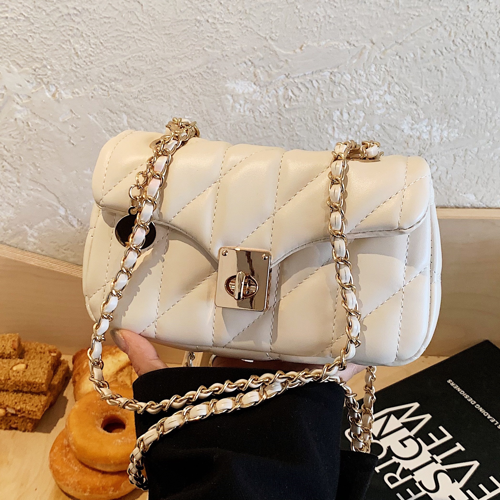 Nicho diario sensación de bolso de cadena de diamond para mujeres 2026 nuevo bolso cuadrado de tendencia de viaje universal bolso de hombro image 1
