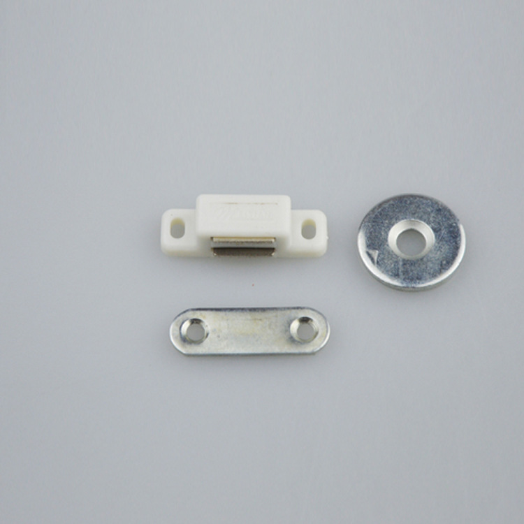 Mini especial pequeña puerta de succión de plástico pequeña puerta de gabinete de succión magnética ABS de plástico fuerte clip magnético táctil