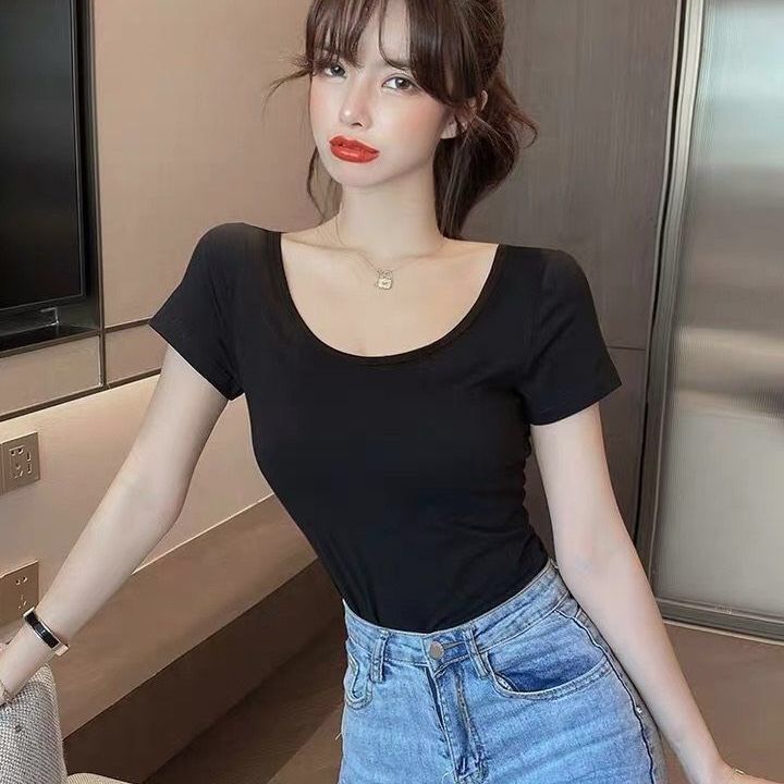 Camiseta blanca para mujer, manga corta, cuello en U, nuevo estilo de verano 2025, escote bajo, top delgado y ajustado, camiseta básica ajustada.
