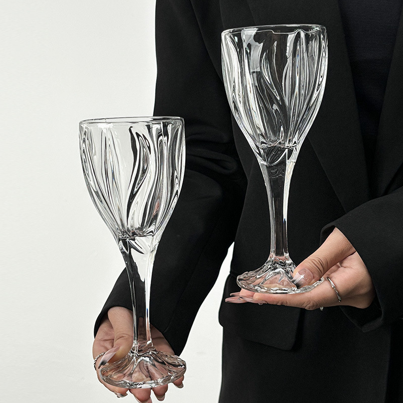 조화롭게 생활합니다. Lizun 가벼운 고급 유리 고블릿 조각 레드 와인 유리 두껍고 튼튼한 와인 유리 가정용 하이 엔드