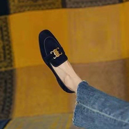 짙은 남색 작은 단추