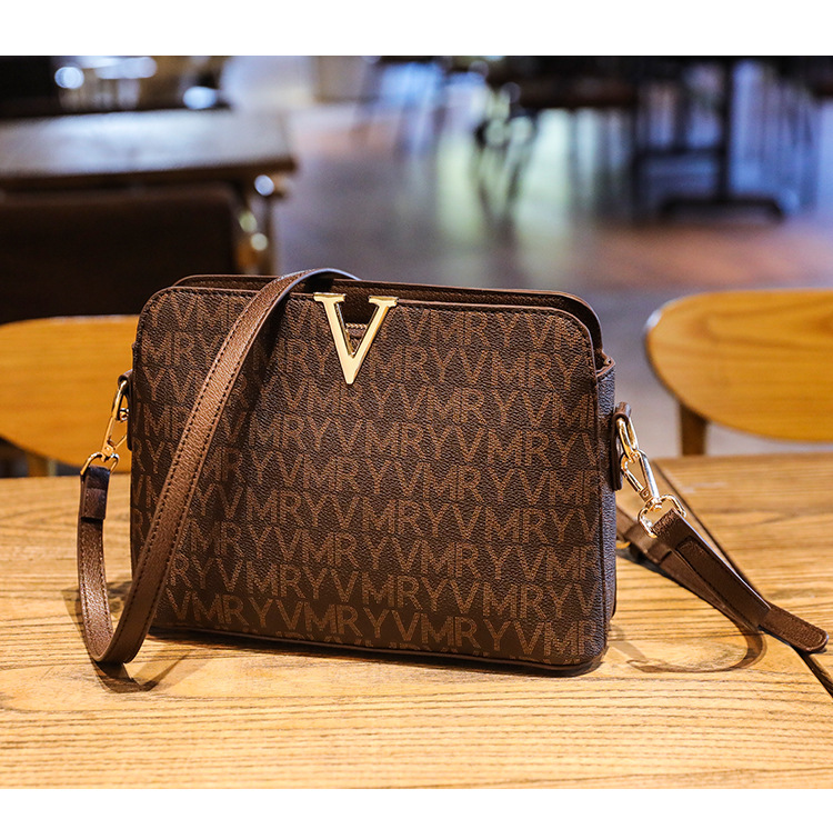 Telefono a conchiglia piccolo da donna a spalla singola, temperamento maturo, borsa a tracolla per madre di mezza età, autunno 2024_voghion.com